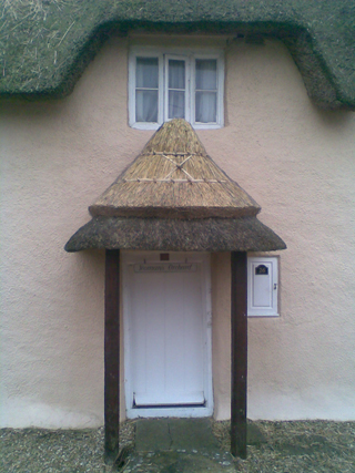 Somerset roof thatcher